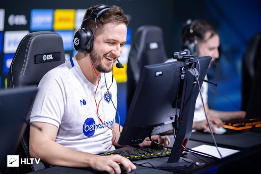 yelCounter-Strike 2LuminosityMIBRINTZStarLadder Major 2019retirementcoaching